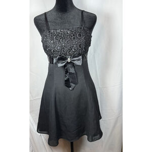 Vintage Speed Black Cocktail Dress Lace Bodice Satin Bow Fit & Flare Girls 3-4